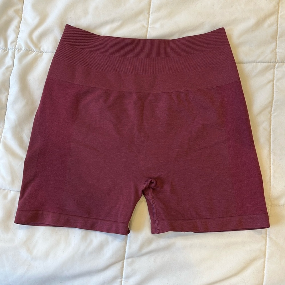 Alphalete Amplify Shorts - Medium